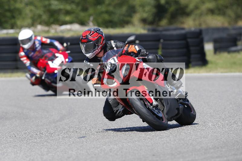 /Archiv-2025/48 25.08.2025 Cornu Master School ADR/blau-bleu/101